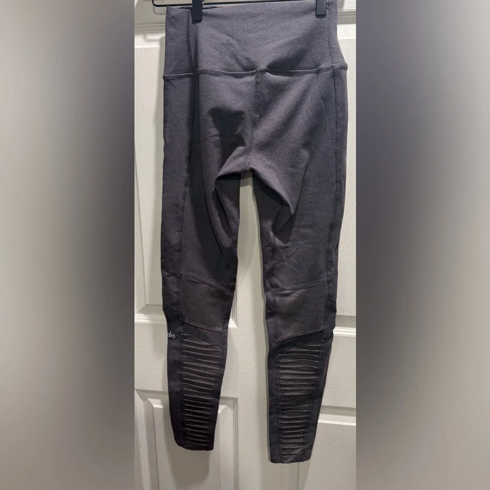 Alo Yoga Moto Leggings High Waist Ribbed Panel-Size Medium - Picture 5 of 9